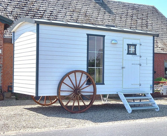 Die Vorteile von handgefertigten Schäferwagen gegenüber herkömmlichen Tiny Houses